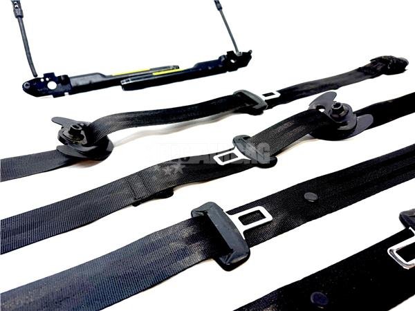 Juego cinturones con pretensores de Nissan Qashqai J12 (868846UA0A - 868856UA0A - 888846UA0A - 34314709D) - Imagen 4