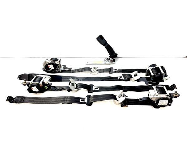 Juego cinturones con pretensores Hyundai Tucson (2014 - 2021) 88810D7000TTX - 88820D7000TTX - 89810D7000TTX - 89820D7000TTX