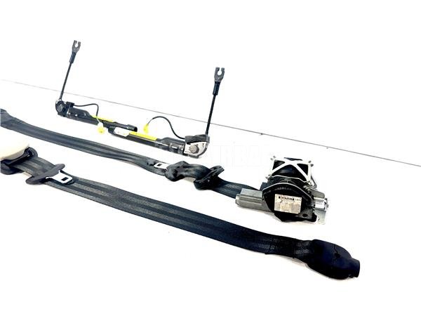 Juego de cinturones con pretensores de Fiat 500 del año 2016 - 2026(07356548850 - 34251778A - 07356548870 - 34251779A - 34022870C - 34022871C). - Imagen 3