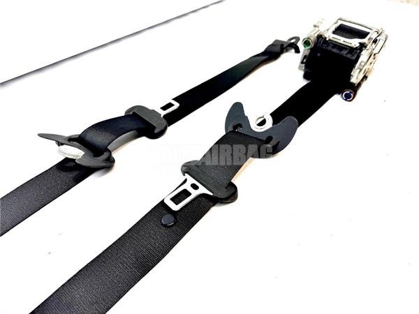 Juego de cinturones con pretensores delanteros derecho e izquierdo de Renault Kadjar, 2015 - 2021 (868840584R - 868841054R). - Imagen 4